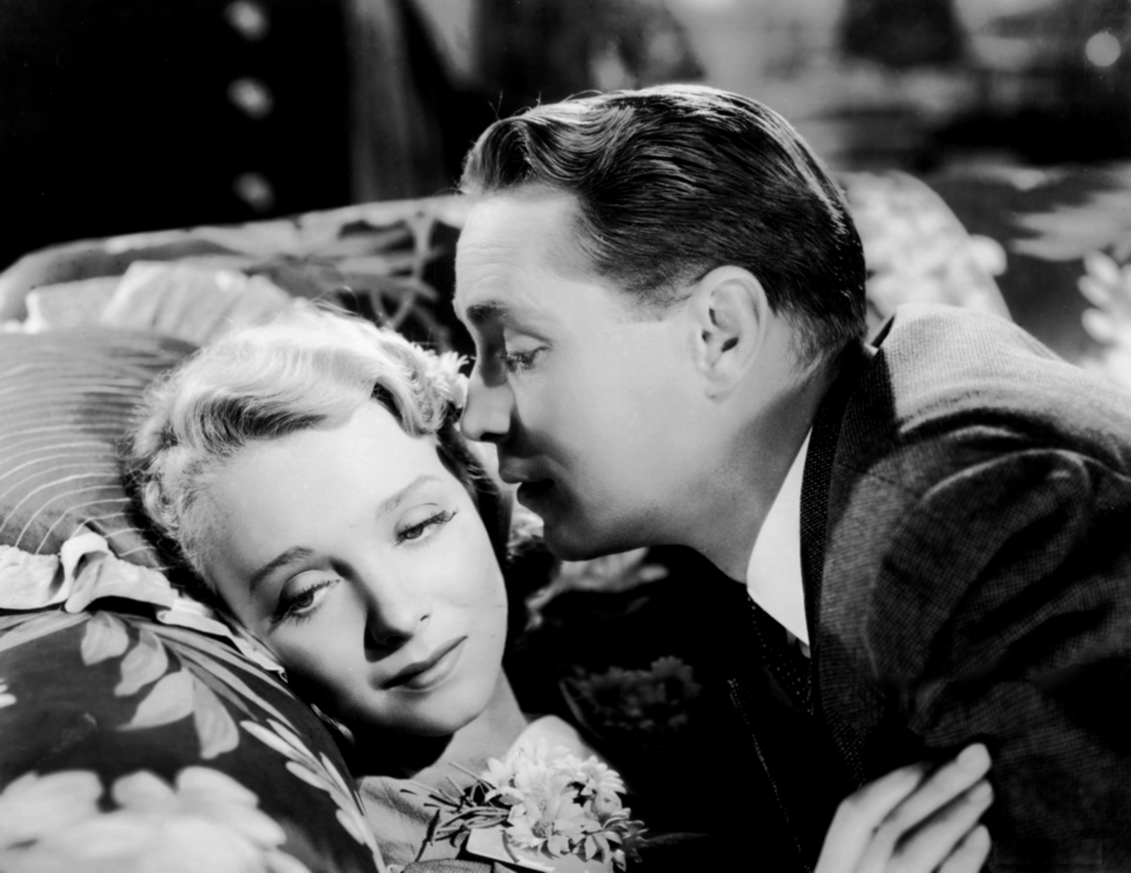 Between Two Women (1937) Screenshot 4