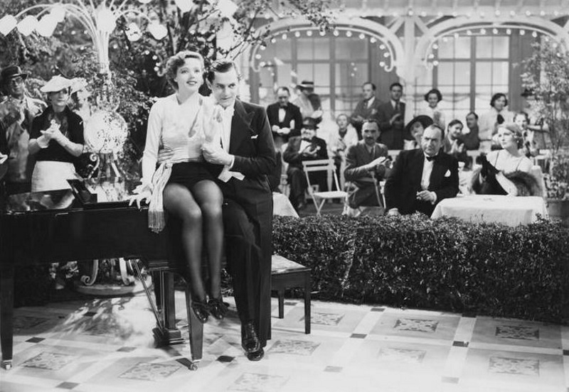 Head Over Heels in Love (1937) Screenshot 2 