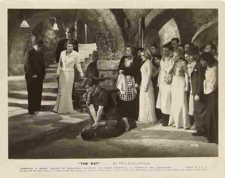 The Rat (1937) Screenshot 1