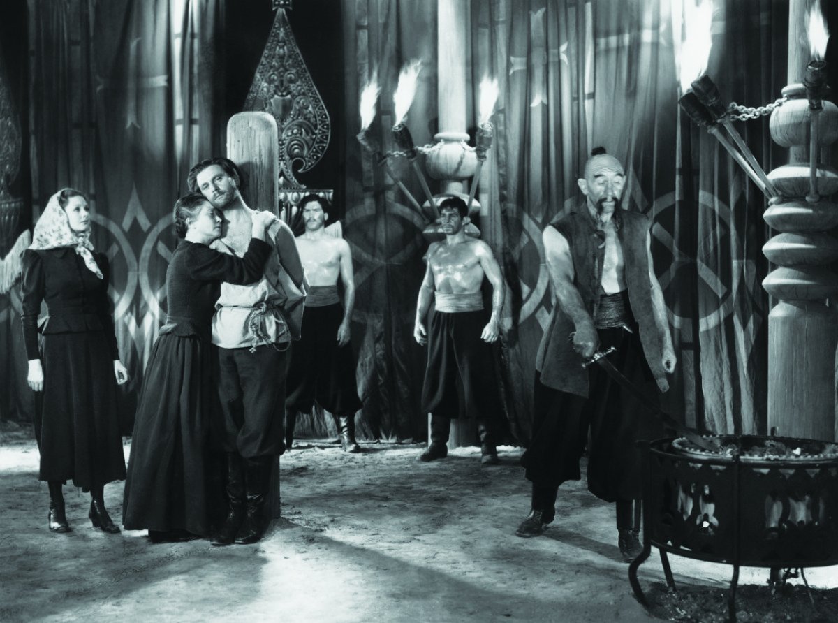 The Soldier and the Lady (1937) Screenshot 5