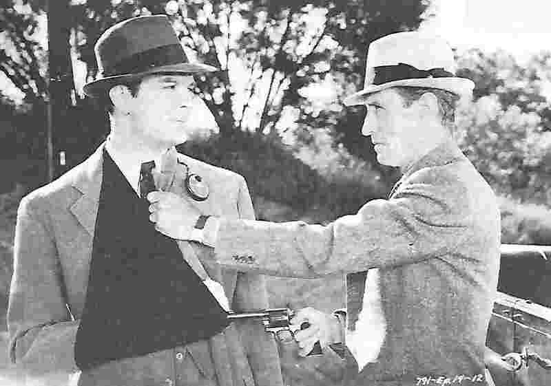 Dick Tracy Returns (1938) starring Ralph Byrd on DVD DVD Dick Tracy Returns (1938) Screenshot 5