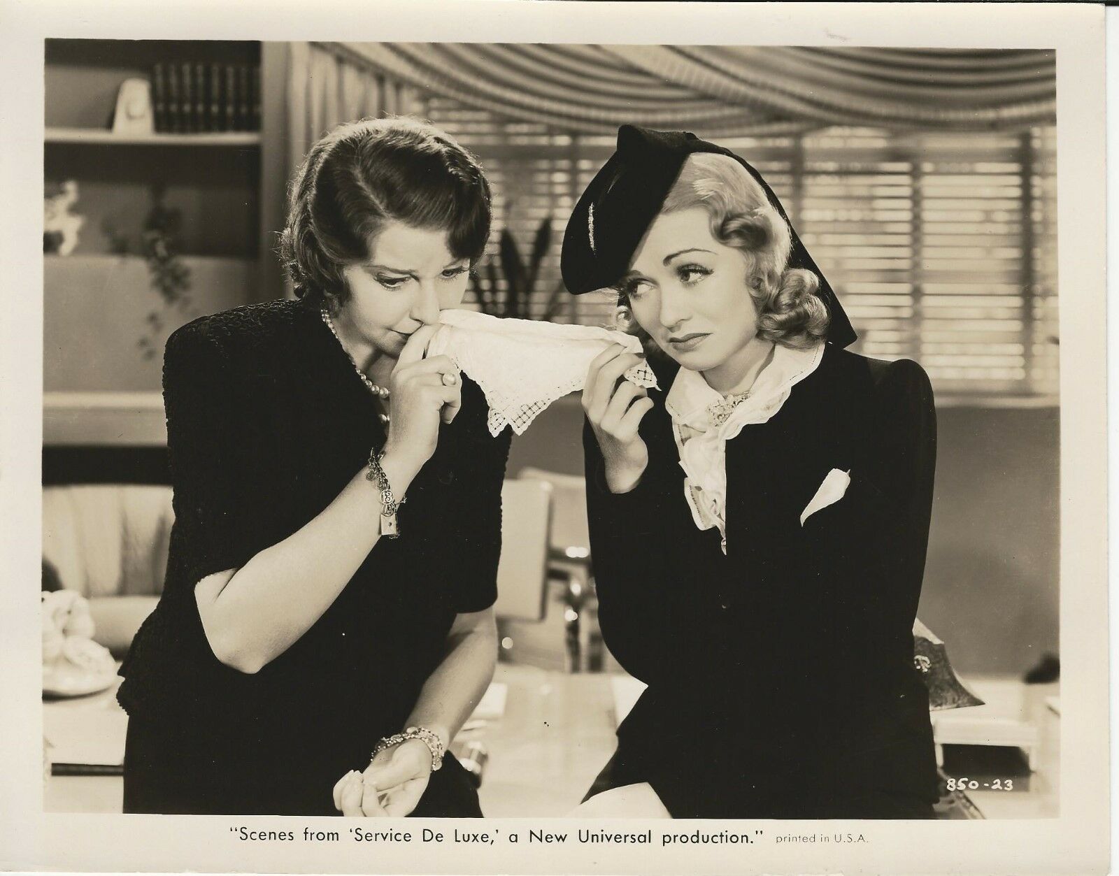 Service de Luxe (1938) Screenshot 4