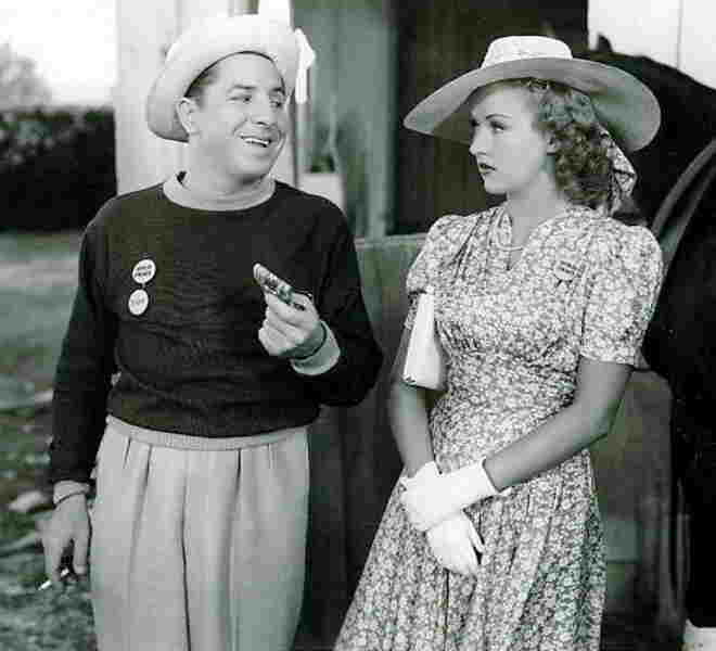 The Day the Bookies Wept (1939) Screenshot 5