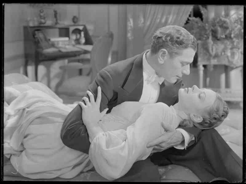 Only One Night (1939) Screenshot 3