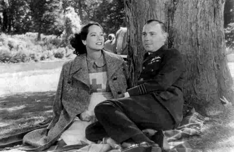 The Lion Has Wings (1939) Screenshot 2