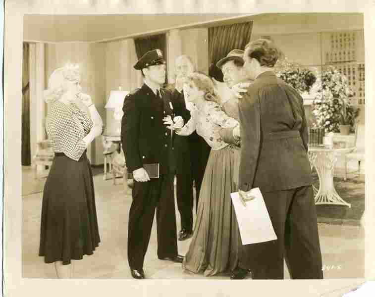 She Married a Cop (1939) Screenshot 1