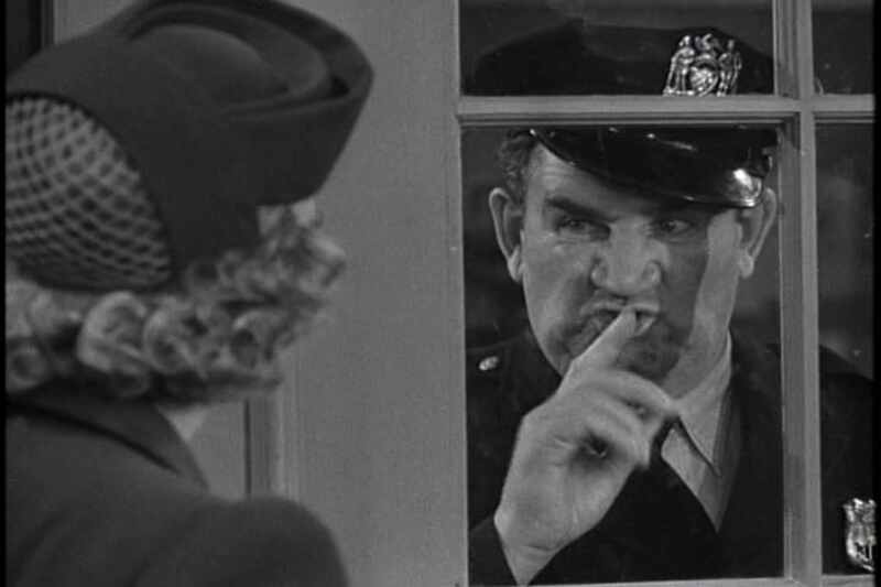 Torchy Runs for Mayor (1939) Screenshot 3