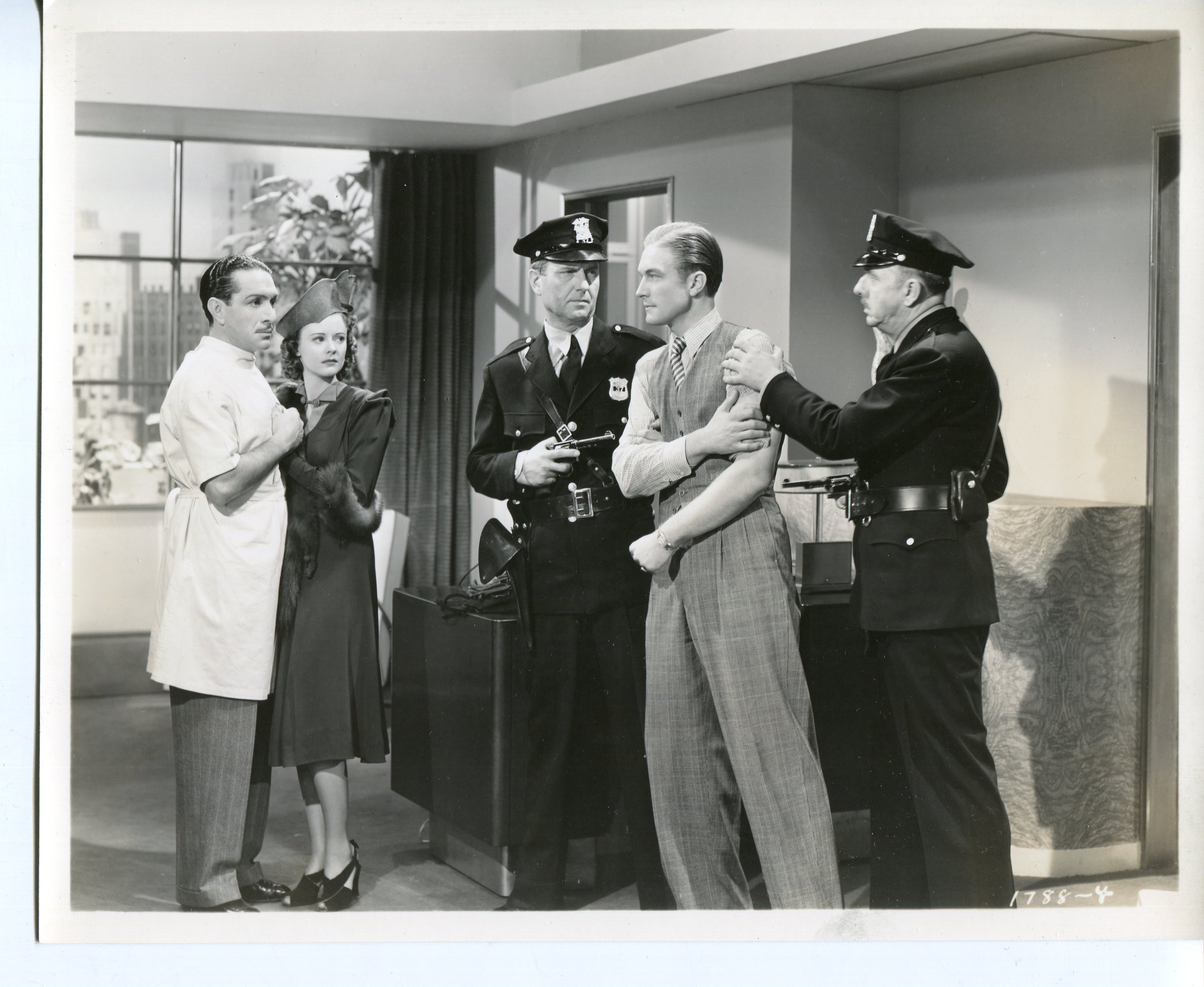 Undercover Doctor (1939) Screenshot 1 