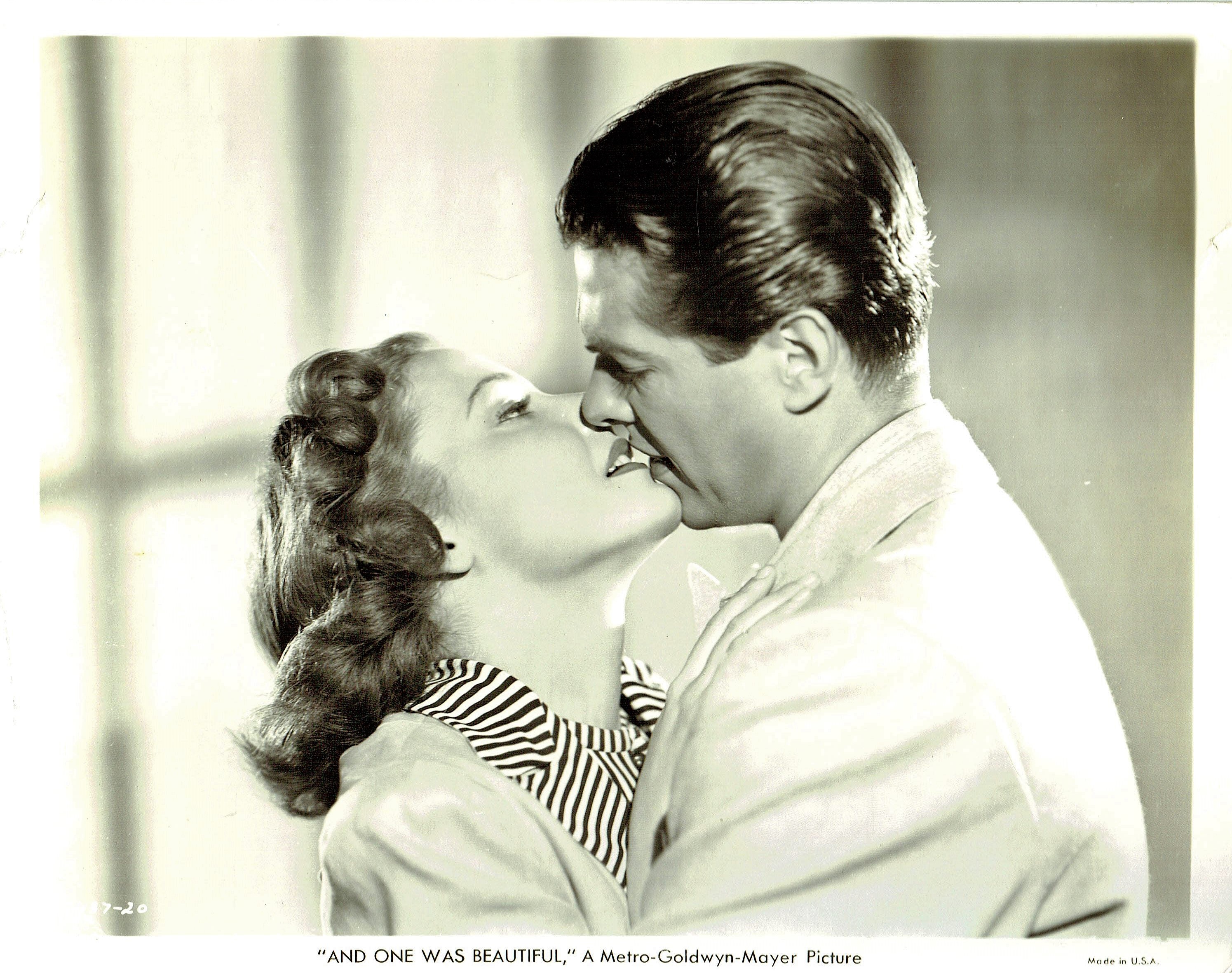 And One Was Beautiful (1940) Screenshot 3 