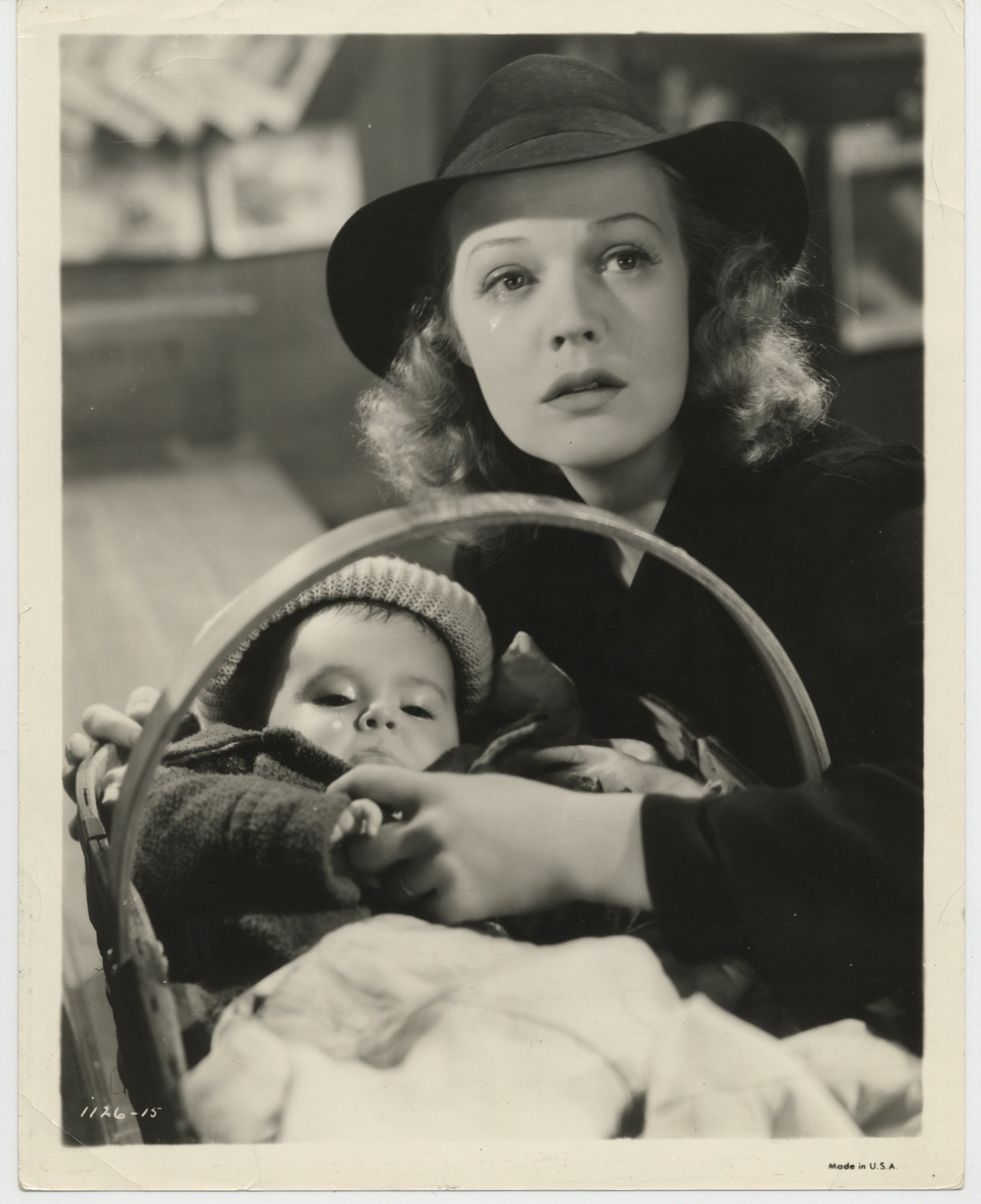 Forty Little Mothers (1940) Screenshot 1