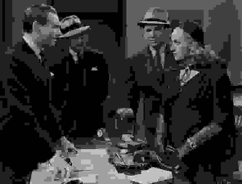 Murder in the Air (1940) Screenshot 1