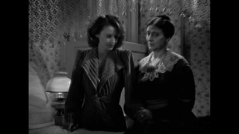 Remember the Night (1940) Screenshot 4