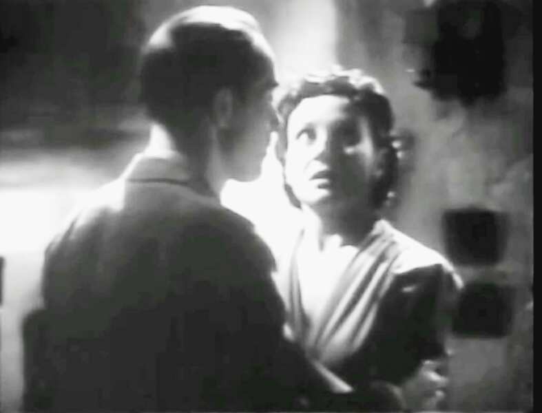 Spies of the Air (1939) Screenshot 3