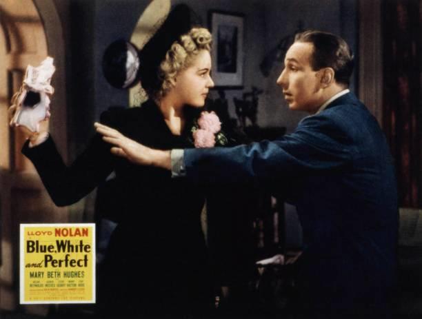 Blue, White and Perfect (1942) Screenshot 4