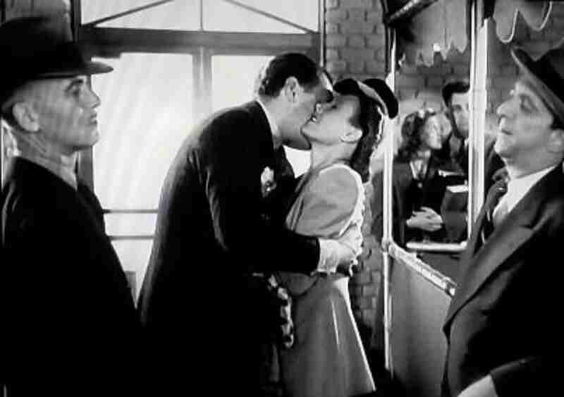 A Date with the Falcon (1942) Screenshot 1