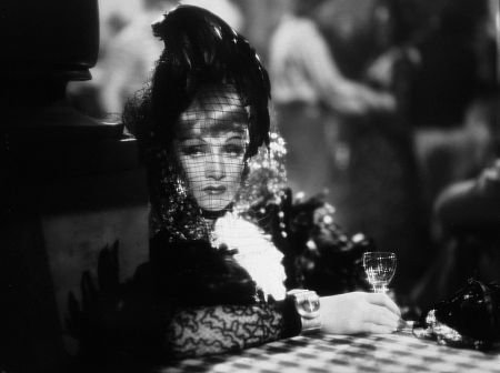 The Flame of New Orleans (1941) Screenshot 1