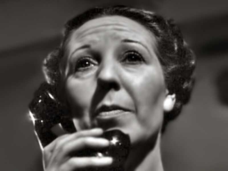 A Voice in the Night (1941) Screenshot 2