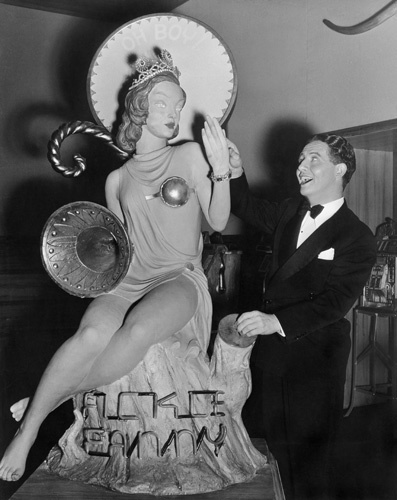 Las Vegas Nights (1941) Screenshot 1