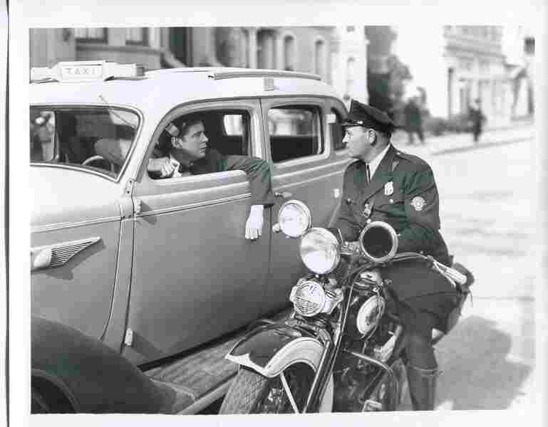 Two in a Taxi (1941) Screenshot 1
