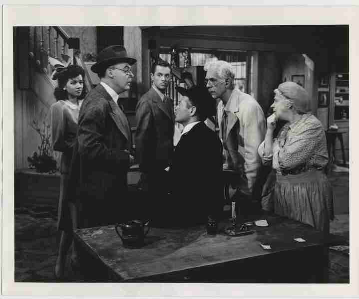 The Boogie Man Will Get You (1942) Screenshot 5