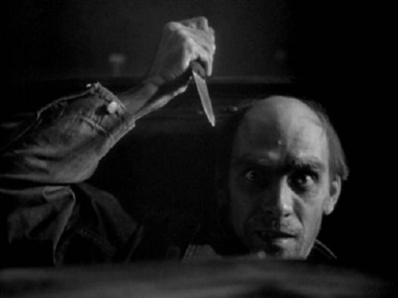 The Hidden Hand (1942) Screenshot 2