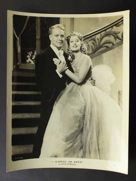I Married an Angel (1942) Screenshot 3