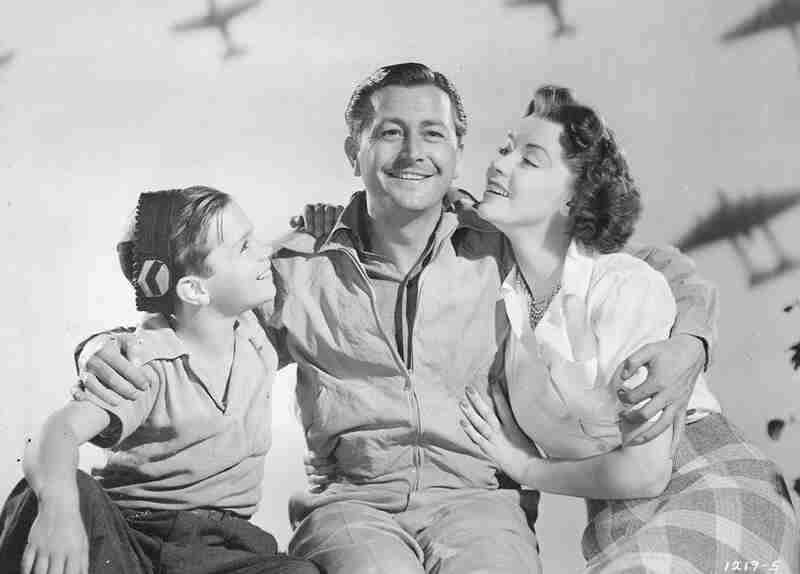 Joe Smith, American (1942) Screenshot 4