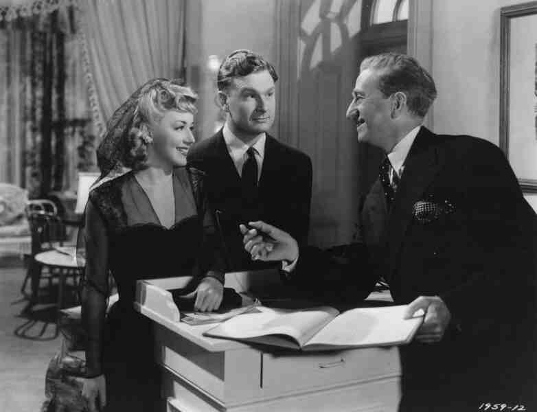 Lady Bodyguard (1943) Screenshot 1