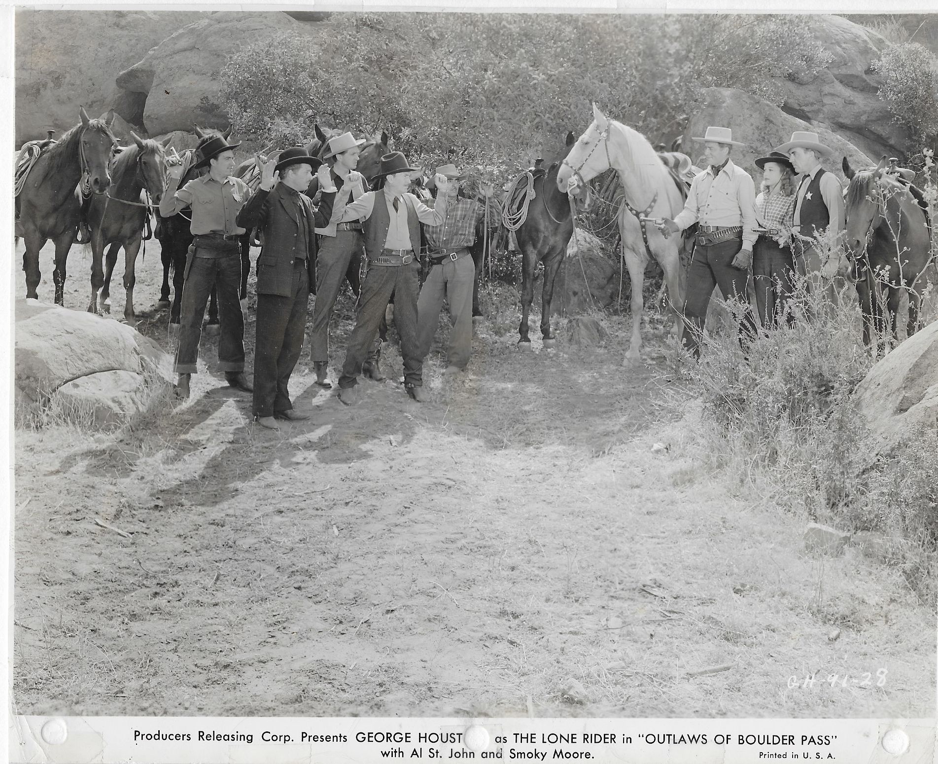 Outlaws of Boulder Pass (1942) Screenshot 2