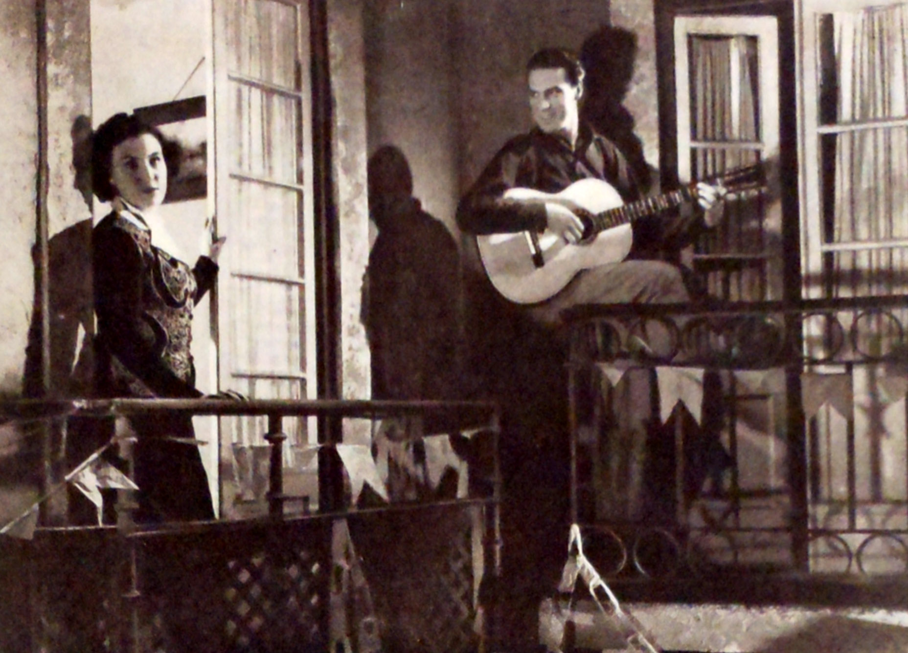 The Courtyard of the Ballads (1942) Screenshot 1