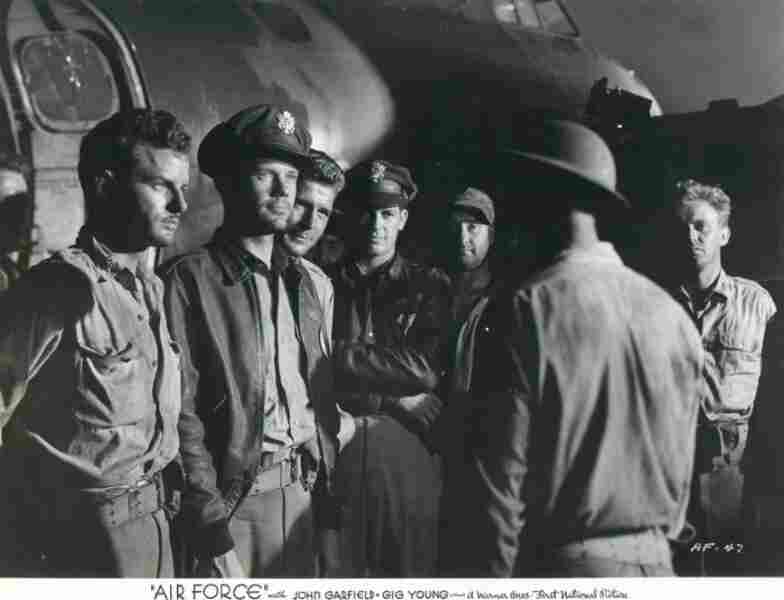 Air Force (1943) Screenshot 4