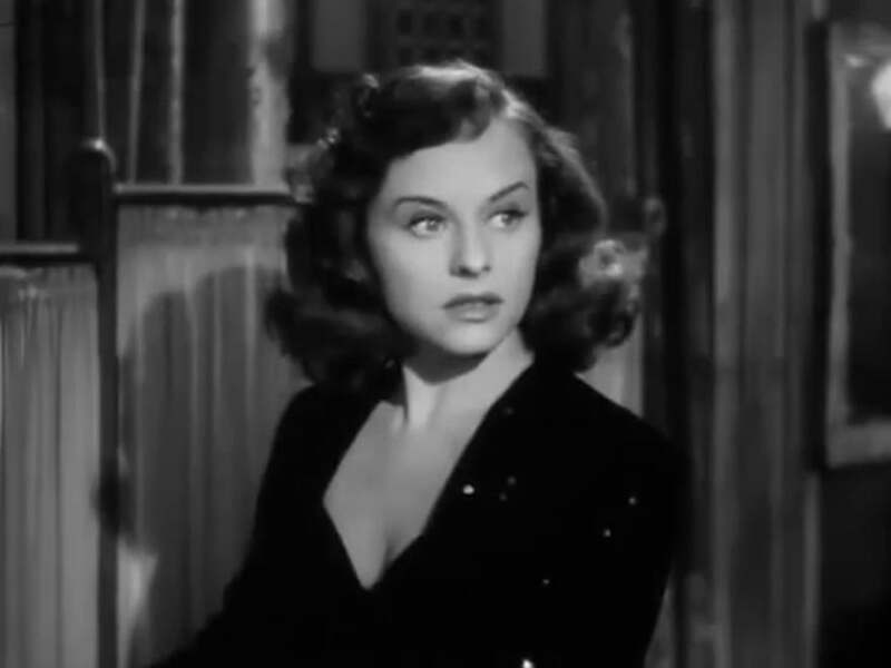 The Crystal Ball (1943) Screenshot 3