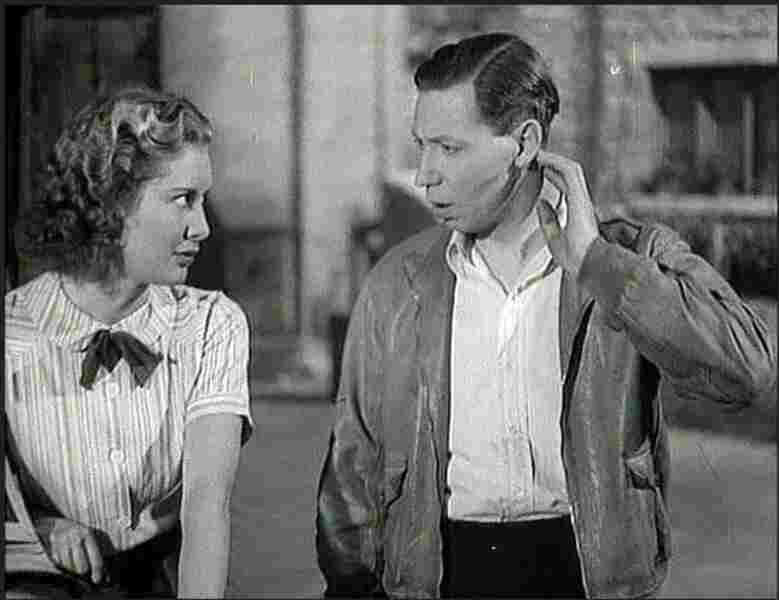 Get Cracking (1943) Screenshot 1