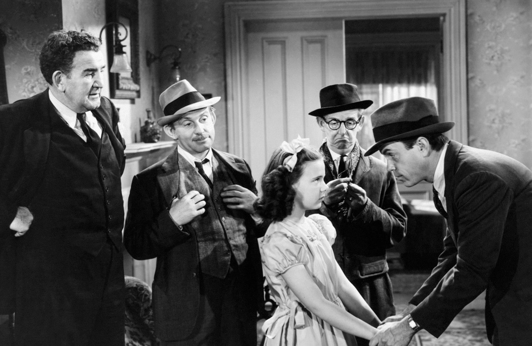 Petticoat Larceny (1943) Screenshot 1 
