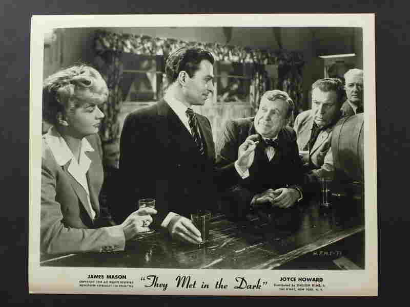 They Met in the Dark (1943) Screenshot 4