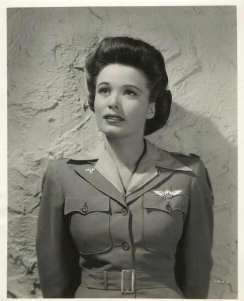Ladies Courageous (1944) Screenshot 3