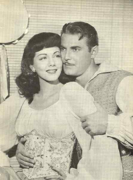 Gypsy Wildcat (1944) Screenshot 2