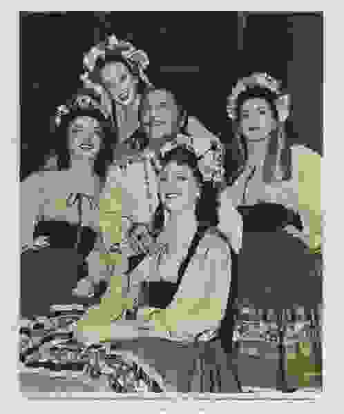 Gypsy Wildcat (1944) Screenshot 3