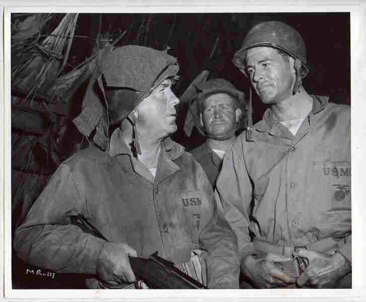 Marine Raiders (1944) Screenshot 1