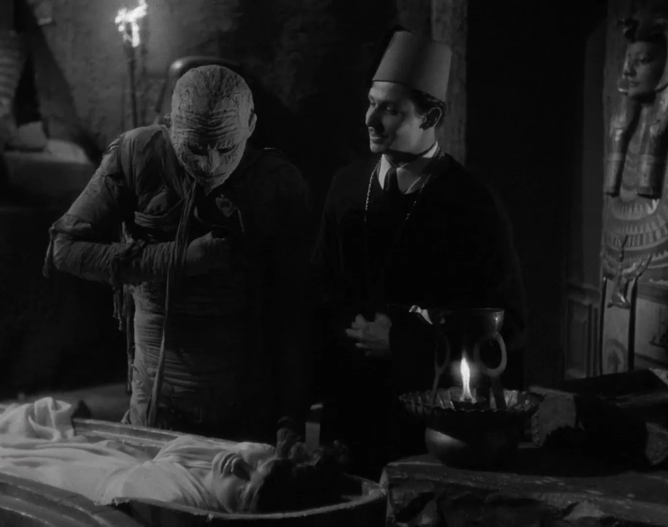 The Mummy's Curse (1944) Screenshot 5