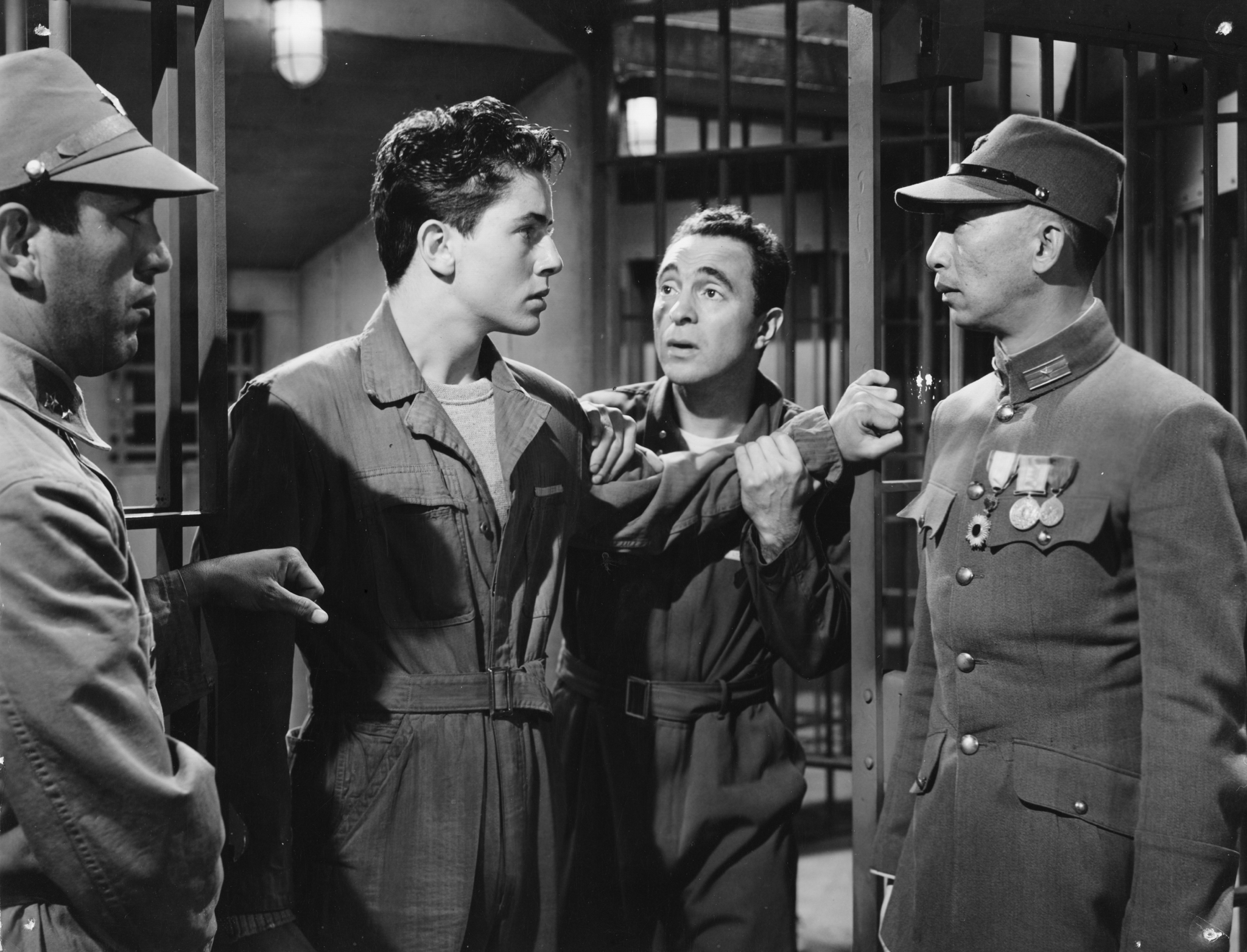 The Purple Heart (1944) Screenshot 2