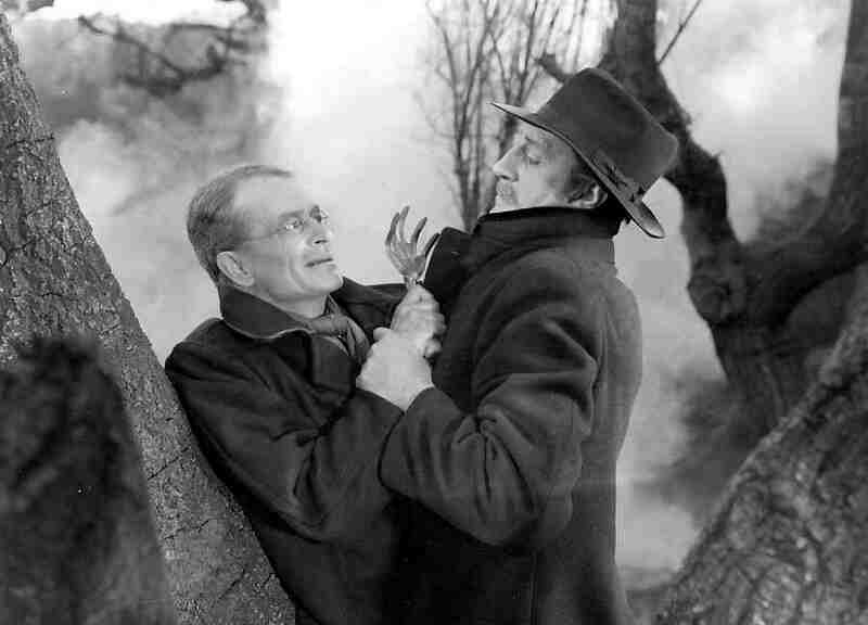 The Scarlet Claw (1944) Screenshot 5