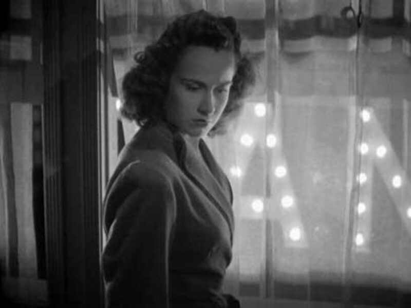 When Strangers Marry (1944) Screenshot 5
