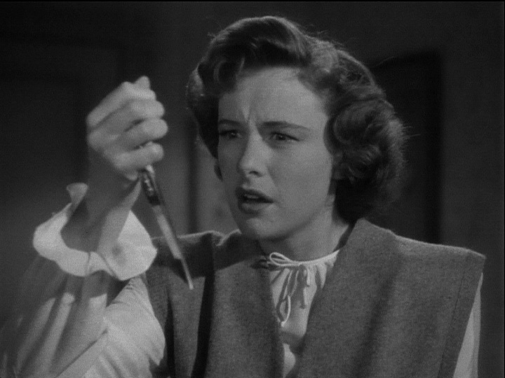 Bewitched (1945) Screenshot 2
