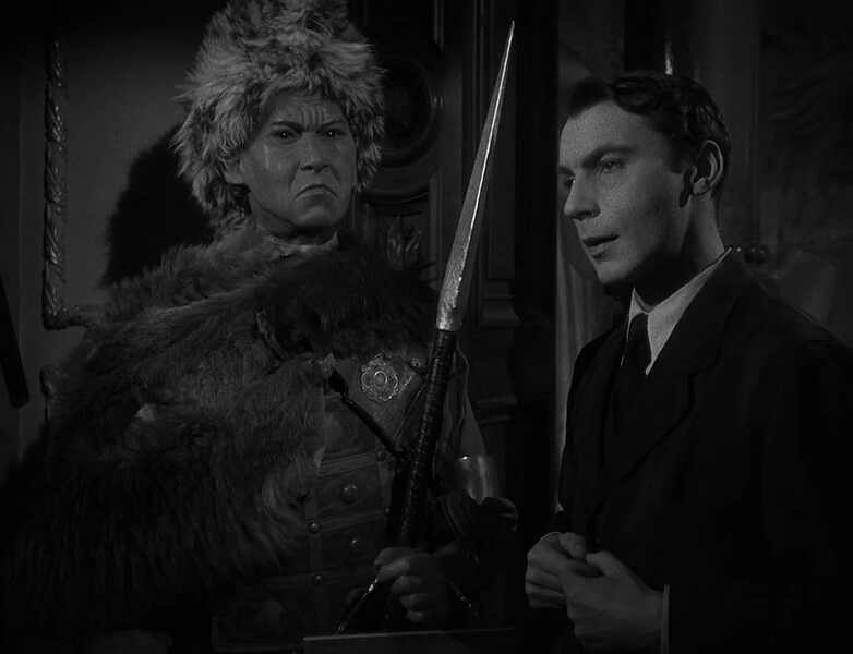 The Frozen Ghost (1945) Screenshot 3