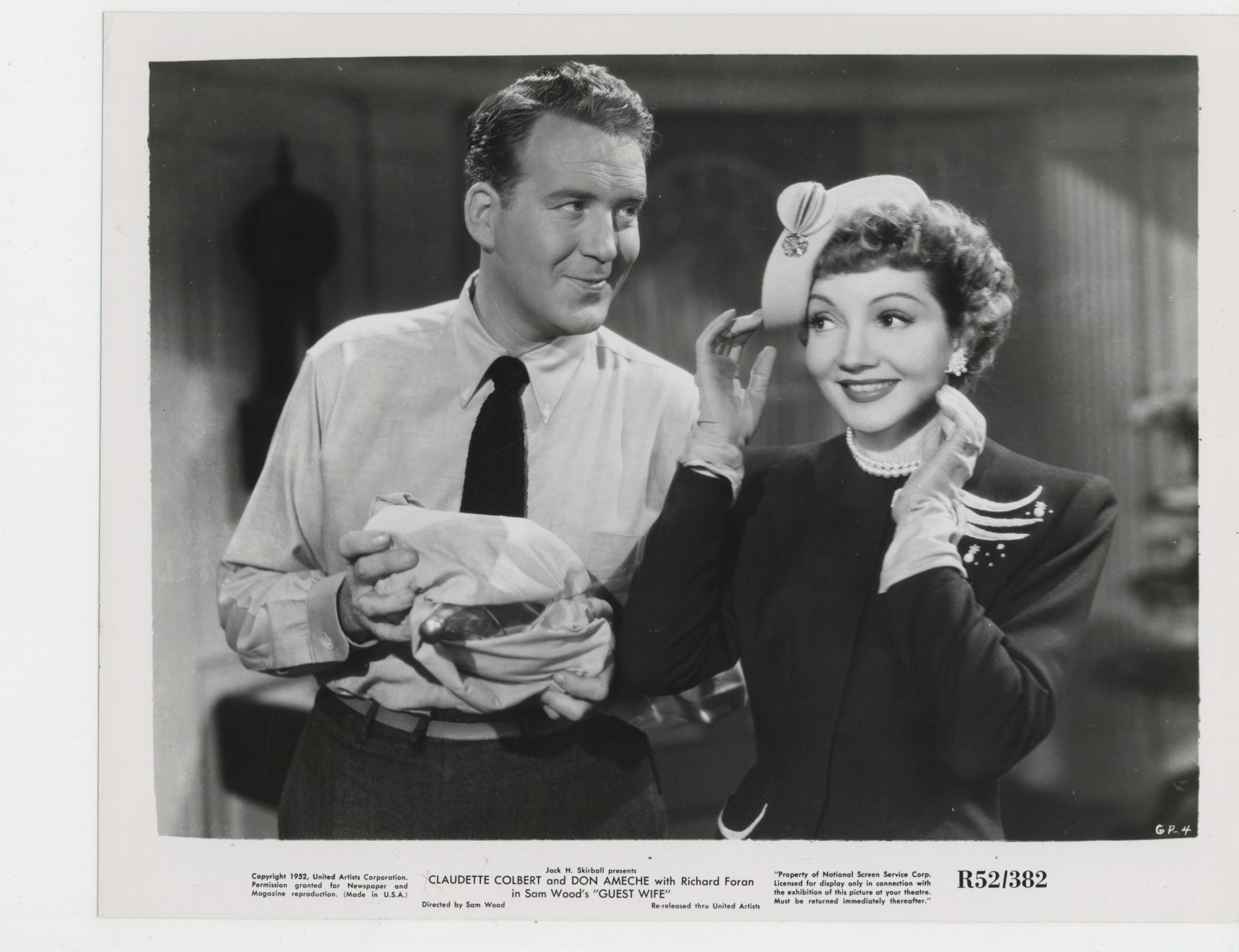 Guest Wife (1945) Screenshot 1 