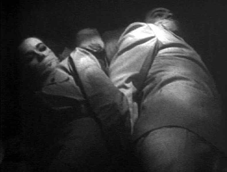 Jungle Queen (1945) starring Edward Norris on DVD DVD Jungle Queen (1945) Screenshot 5