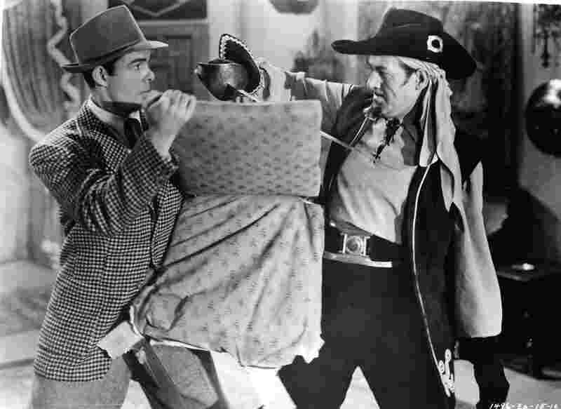 Manhunt of Mystery Island (1945) Screenshot 3
