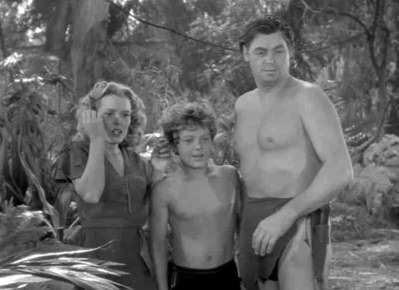 Tarzan and the Amazons (1945) Screenshot 2