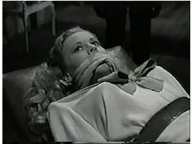 Zombies on Broadway (1945) Screenshot 5